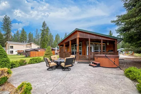 174 E Trappers Loop, Chewelah, WA 99109