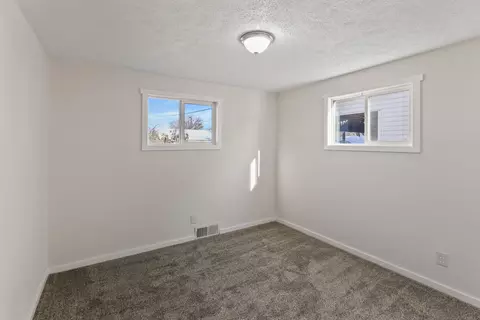 1637 E Rowan Ave, Spokane, WA 99207 photo 5