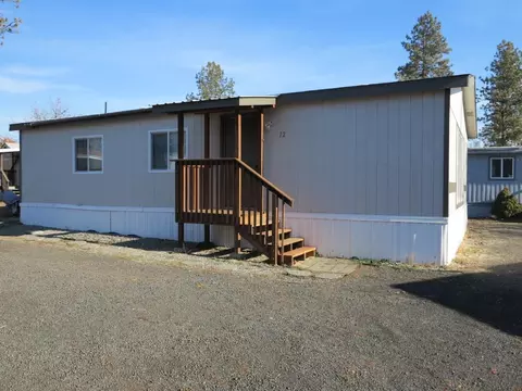 840 W 1st St # 12, Cheney, WA 99004