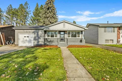 3718 W Wellesley Ave, Spokane, WA 99205