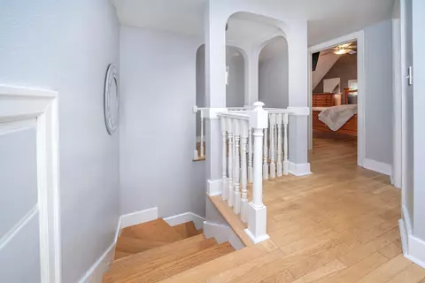 Entry Way - 410 E Hoffman Ave, Spokane, WA 99207 photo 5 of 6