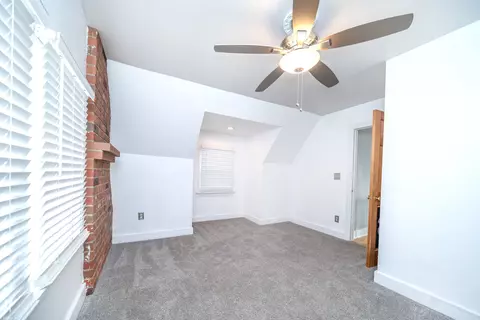 Bedroom - 410 E Hoffman Ave, Spokane, WA 99207 photo 3 of 5