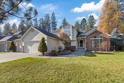 10117 N Parkside Dr, Nine Mile Falls, WA 99026