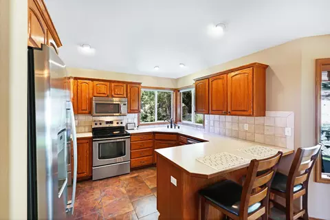 Kitchen - 713 E Huron Dr, Spokane, WA 99208 photo 1 of 6