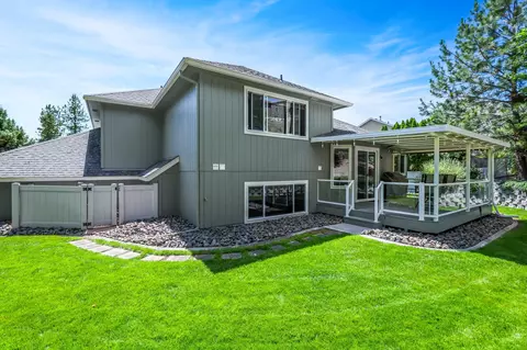 Exterior - 713 E Huron Dr, Spokane, WA 99208 photo 3 of 4