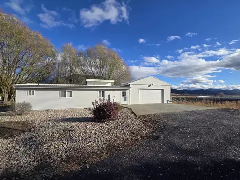 722 E Main St, Chewelah, WA 99109