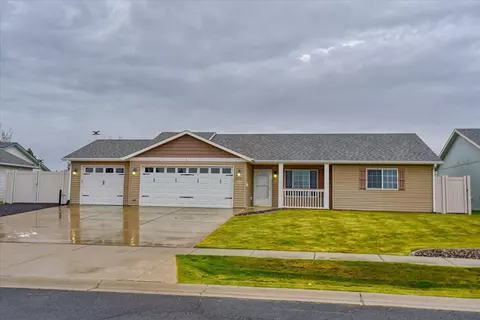1808 E 6th St, Deer Park, WA 99006