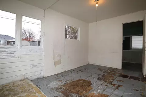 907 E Broad Ave, Spokane, WA 99207 photo 17
