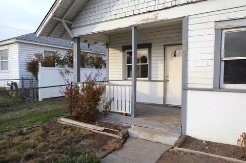 907 E Broad Ave, Spokane, WA 99207 photo 3