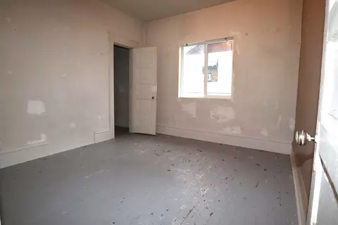 907 E Broad Ave, Spokane, WA 99207 photo 12