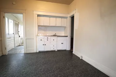 907 E Broad Ave, Spokane, WA 99207 photo 7