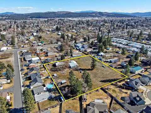 1919 E Devoe Ave, Spokane, WA 99217 photo 2