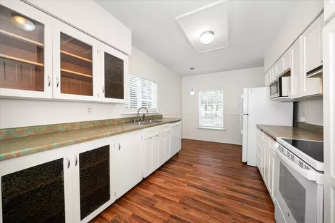 Kitchen - 7009 E Weile Ave, Spokane, WA 99217 photo 5 of 5