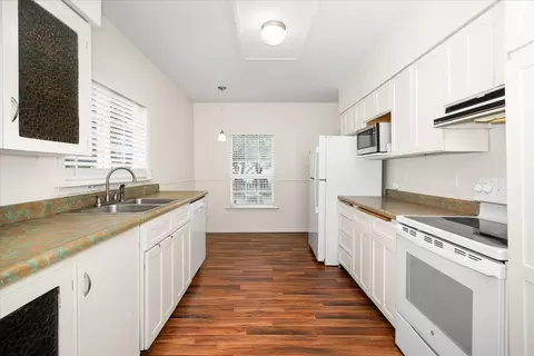 Kitchen - 7009 E Weile Ave, Spokane, WA 99217 photo 4 of 5