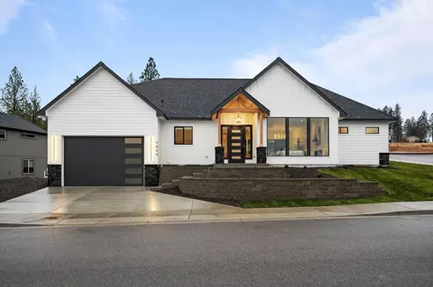 7026 E Beverly Dr, Spokane Valley, WA 99206