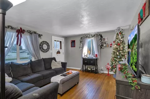 628 E Crown Ave, Spokane, WA 99207 photo 4