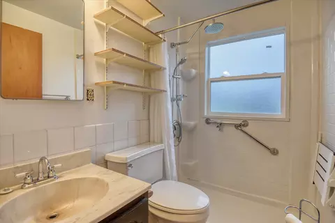 Bath - 547 E Broad Ave, Spokane, WA 99207 photo 1 of 2