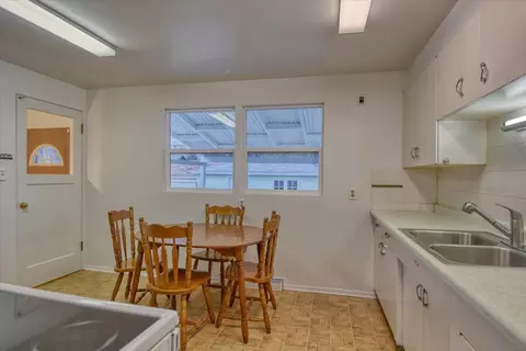 Kitchen - 547 E Broad Ave, Spokane, WA 99207 photo 3 of 5