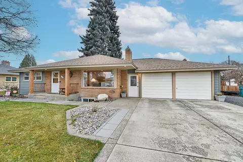 618 N Best Rd, Spokane Valley, WA 99216