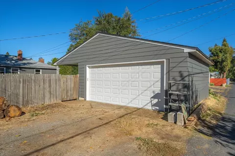 1102 E 38th Ave, Spokane, WA 99203 photo 26