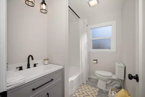 1102 E 38th Ave, Spokane, WA 99203 photo 12