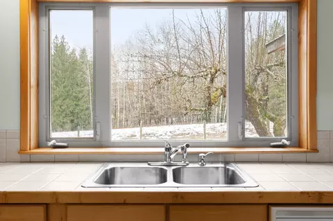 Kitchen - 2122 Danforth Rd, Usk, WA 99180 photo 2 of 4