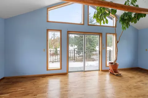 Living - 2122 Danforth Rd, Usk, WA 99180 photo 8 of 11