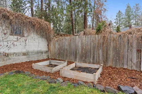 Exterior - 1007 E 17th Ave, Spokane, WA 99203 photo 8 of 8