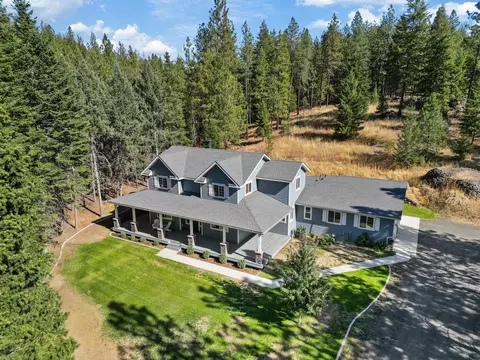 14810 N Falcon Crest Ln, Mead, WA 99021