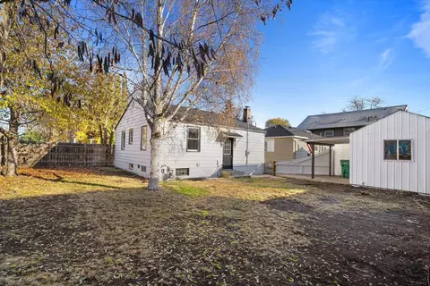 Exterior - 804 Ermina Ave, Spokane, WA 99207 photo 2 of 7