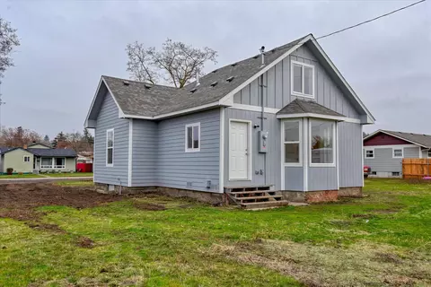 Exterior - 3824 E Grace Ave, Spokane, WA 99217 photo 8 of 9