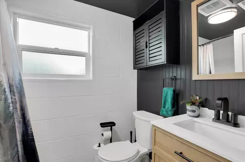 2424 E Longfellow Ave, Spokane, WA 99207 photo 12