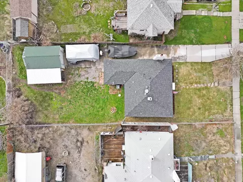 2424 E Longfellow Ave, Spokane, WA 99207 photo 20