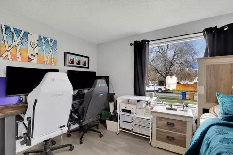 2424 E Longfellow Ave, Spokane, WA 99207 photo 10