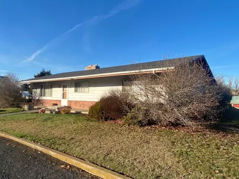1 E State St, Saint John, WA 99171