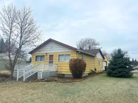 224 N 5th St, Cheney, WA 99004