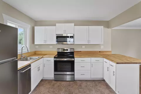Kitchen - 2308 E 5th Ave, Spokane, WA 99202 photo 2 of 3