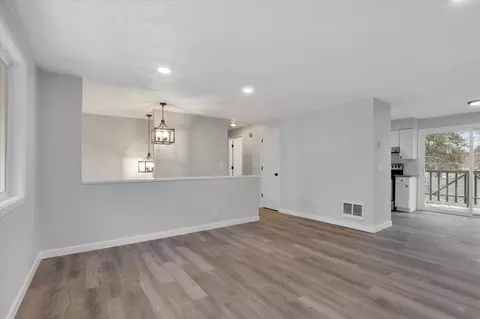 Living - 405 W Rhoades Ave, Spokane, WA 99208 photo 5 of 5