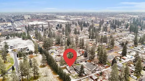 View/Area - 405 W Rhoades Ave, Spokane, WA 99208 photo 3 of 5