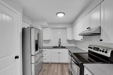 Kitchen - 405 W Rhoades Ave, Spokane, WA 99208 photo 1 of 3