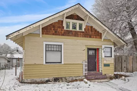 Exterior - 1004 E Walton Ave, Spokane, WA 99207 photo 2 of 3