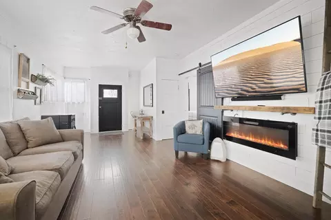 Living - 1004 E Walton Ave, Spokane, WA 99207 photo 1 of 1