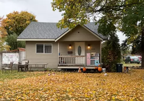 2504 E Buckeye Ave, Spokane, WA 99207