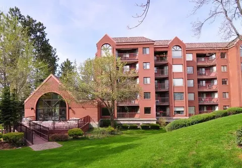221 E Rockwood Blvd #110, Spokane, WA 99202
