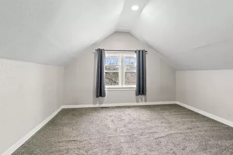 Bedroom - 1019 E Central Ave, Spokane, WA 99208 photo 5 of 7