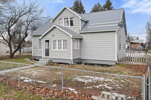 Exterior - 1019 E Central Ave, Spokane, WA 99208 photo 2 of 6