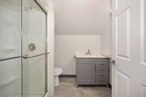 Bath - 628 E 20th Ave, Spokane, WA 99203 photo 2 of 3