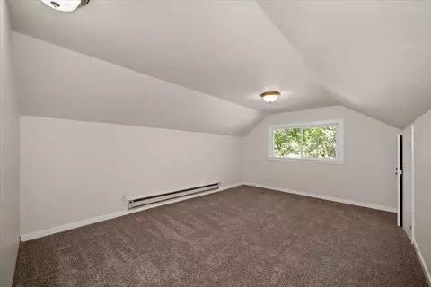 Bedroom - 628 E 20th Ave, Spokane, WA 99203 photo 4 of 5