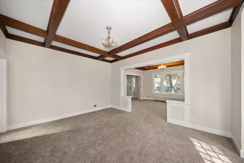 Living - 628 E 20th Ave, Spokane, WA 99203 photo 5 of 6