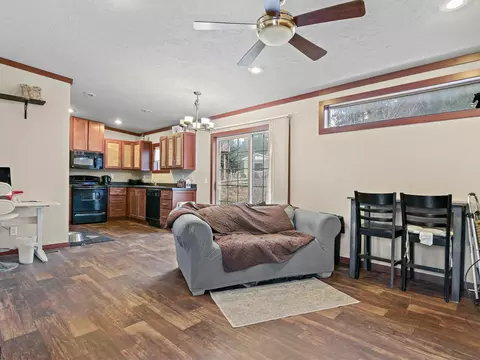 Living - 15404 E Scribner Rd, Spokane, WA 99217 photo 5 of 5
